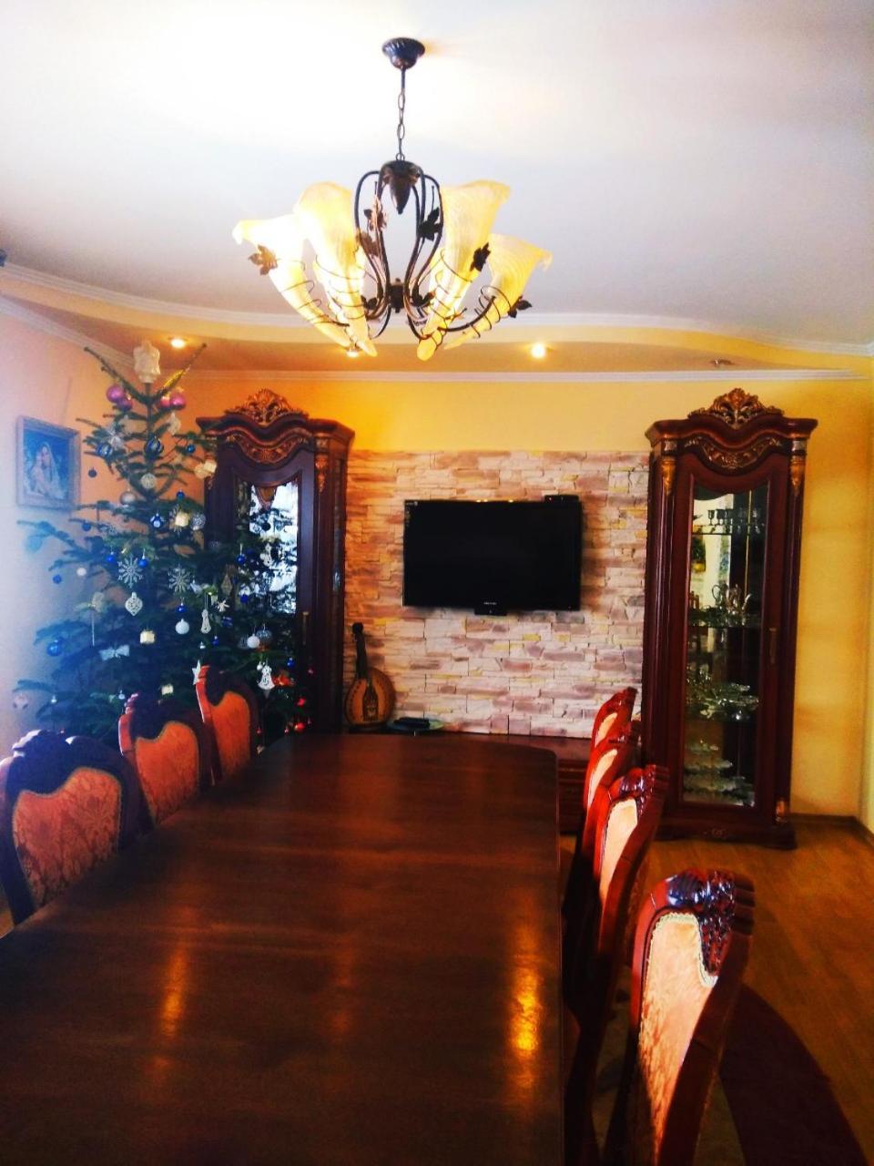 Мирослава Lazeshchyna Luaran gambar
